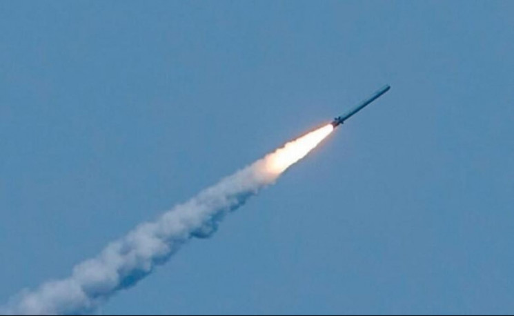РФ атаковала ракетами Днепр, есть разруш…