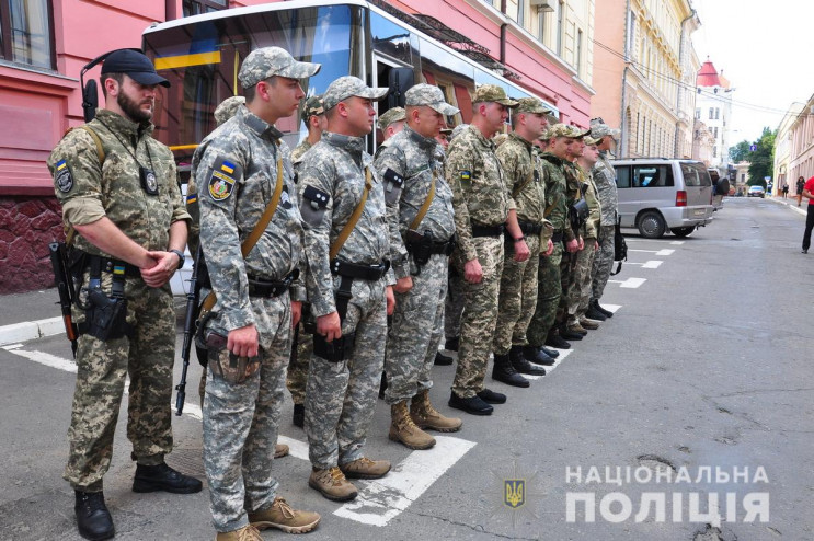 Буковинські копи відправилися у зону про…