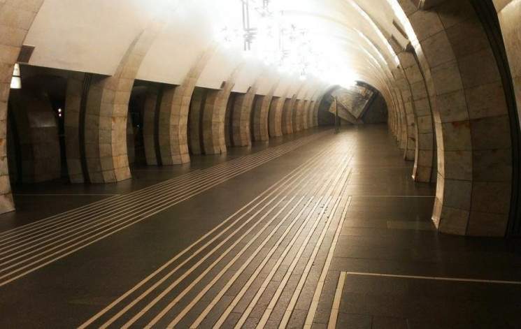 Причина деформації тунелю метро на Терем…