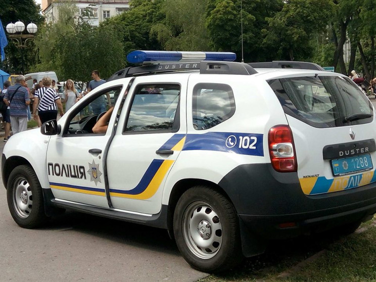 На Полтавщині біля траси виявили тіло жі…