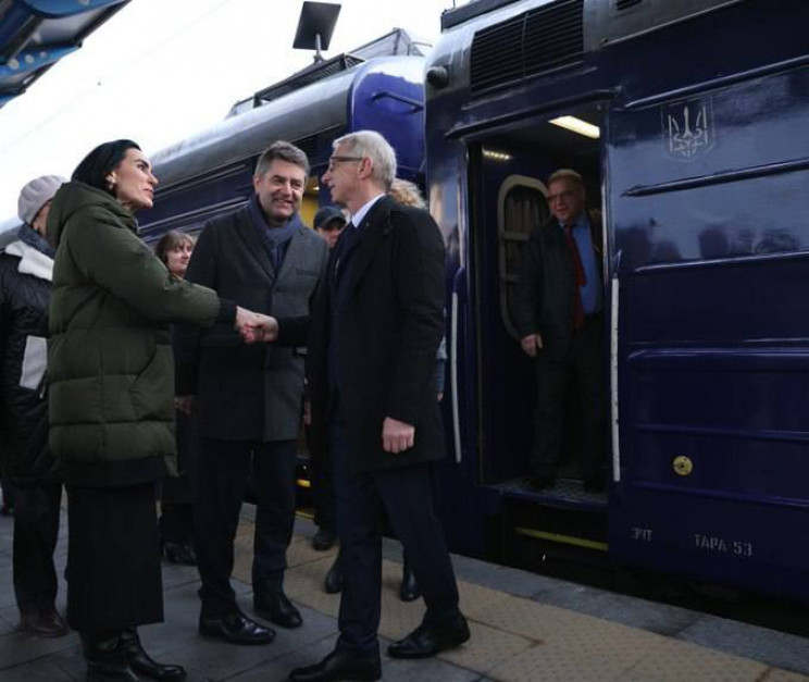 До Києва прибув прем'єр-міністр Болгарії…