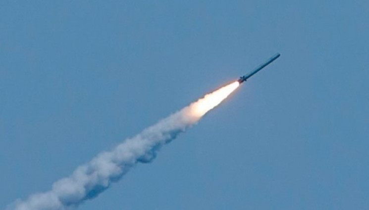 Росія вдарила ракетами та БПЛА по Харков…