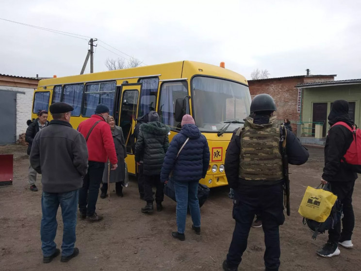 На Сумщині з 22 населених пунктів евакую…