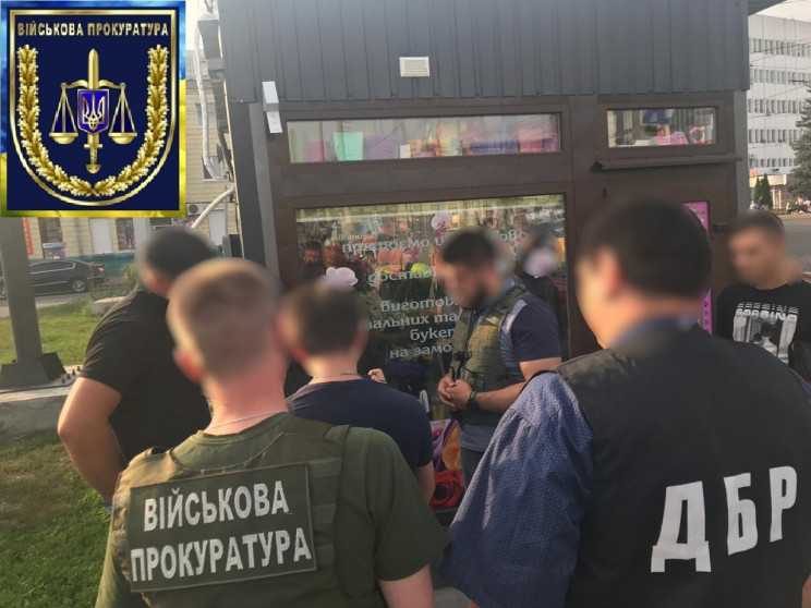 У Сумах на хабарі затримали прикордонник…