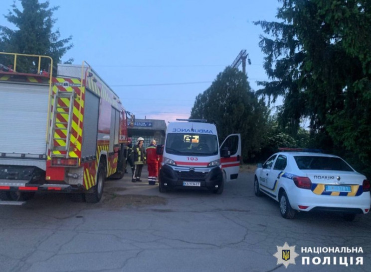 На Київщині троє підлітків вилізли на за…