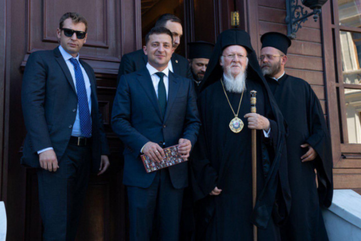 "Защищать независимость церкви": Зеленск…