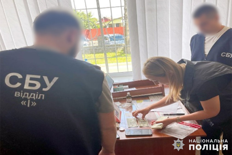 Посадовець лікарні на Хмельниччині погор…