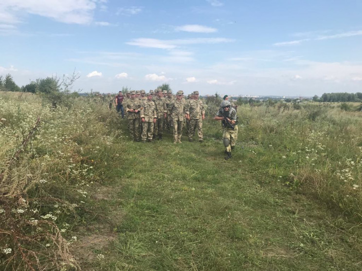 У Хмельницькому півтори сотні офіцерів-р…