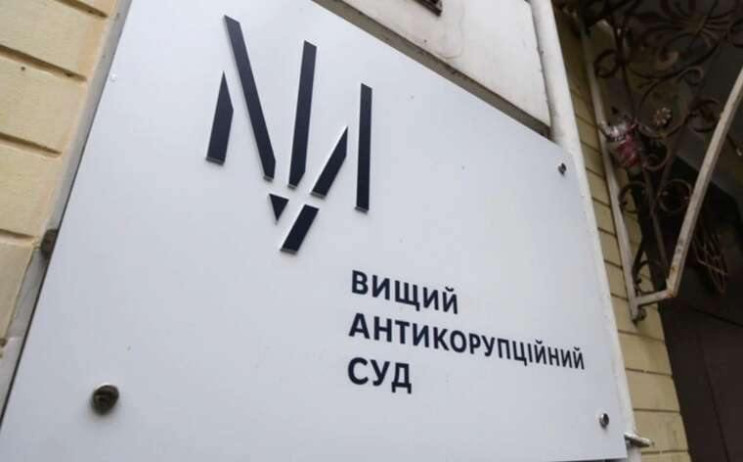 Несмотря на коррупционные скандалы и зар…