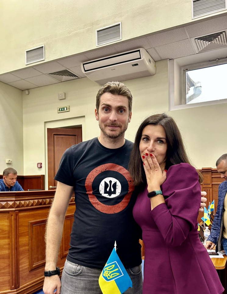 Депутаты Киевсовета от УДАРа и ЕС разраб…
