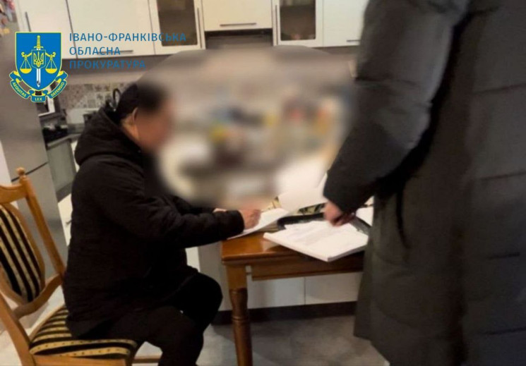 Жителька Франківська напозичала 50 млн г…