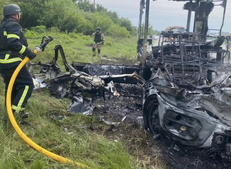 На Сумщині росіяни вдарили по автомобілю…