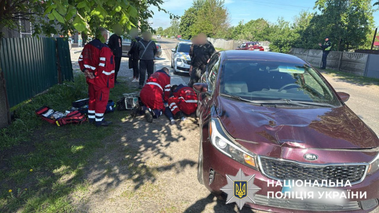 На Київщині автівка на смерть збила дити…