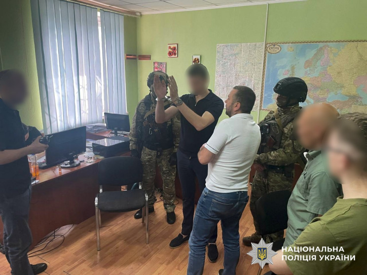 IT-шахрай привласнював гроші під виглядо…