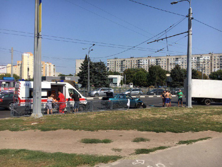 В тройном ДТП в Харькове травмировались…