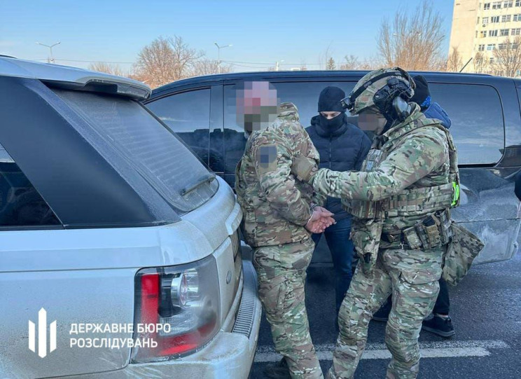 На Харківщині судитимуть шахрая, який за…