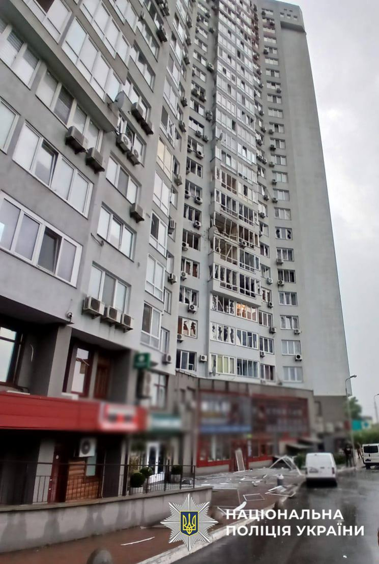 Поліція показала наслідки нічної атаки п…