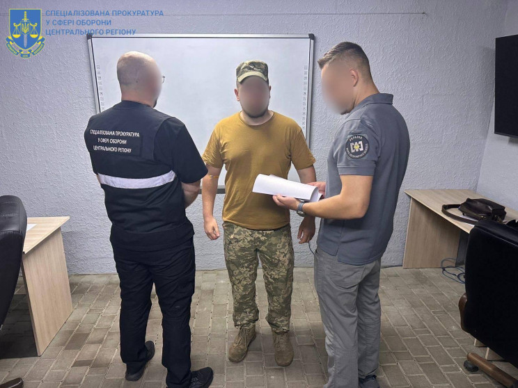 Прокурори виявили на Київщині схему зак…