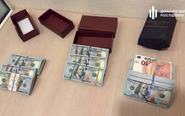 Посадовці з Полтавщини організували кору…