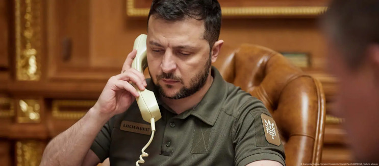 Зеленський провів телефонну розмову з Тр…