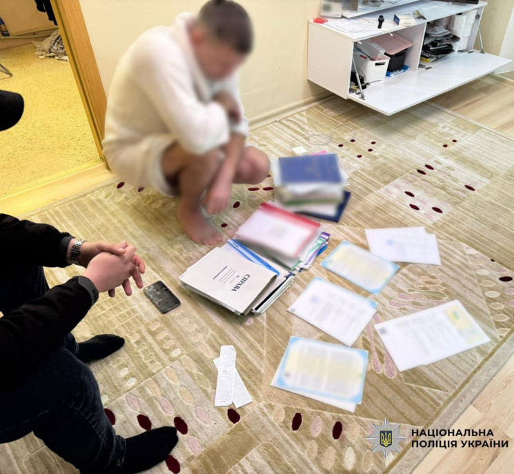 На Кіровоградщині група посадовців незак…