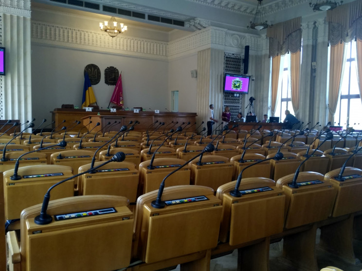 Партия Тимошенко лишилась депутата в Хар…