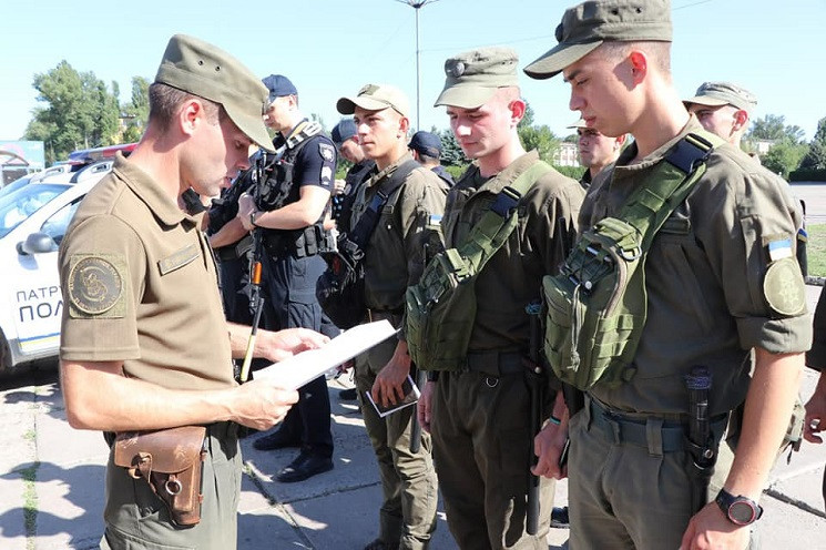 В двух районах Кривого Рога на патрулиро…