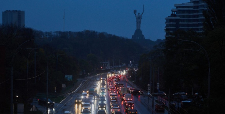 Нічна атака на Київ: Лівий берег залишив…