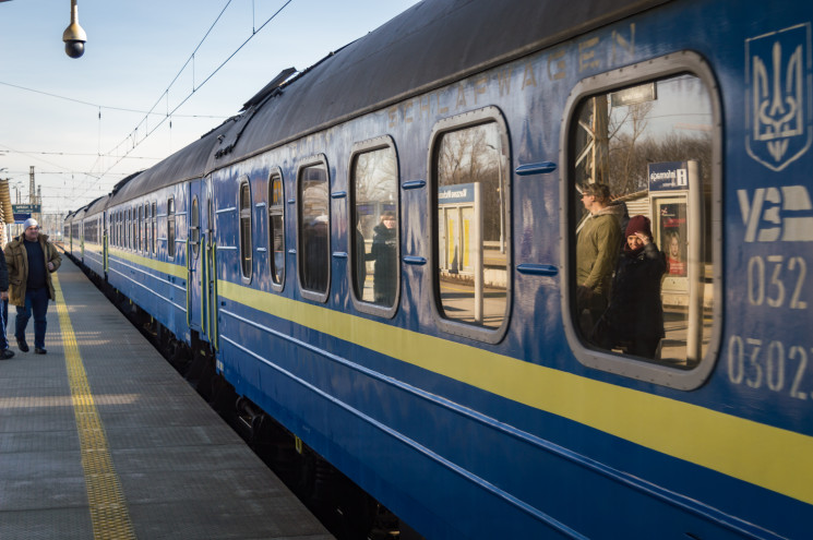 Через анонімне повідомлення про замінува…