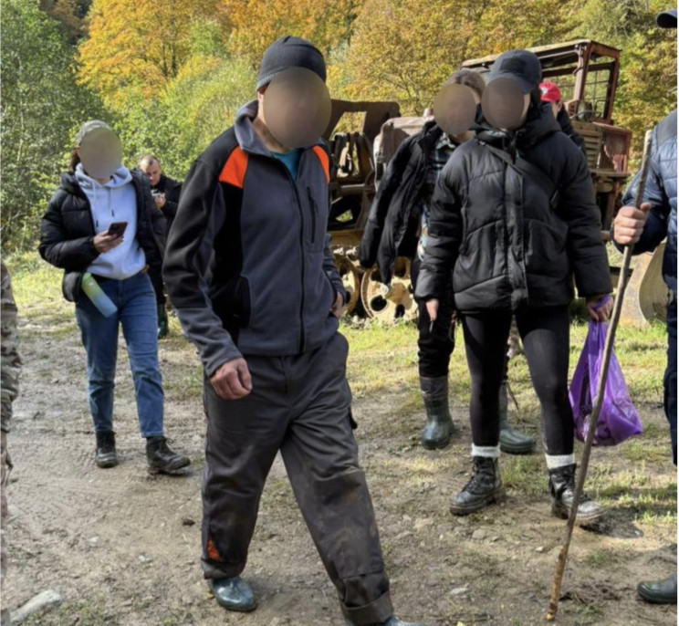 Пошуки у дві доби: поліцейські і рятувал…