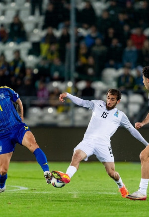 Збірна України з футболу перемогла Азерб…