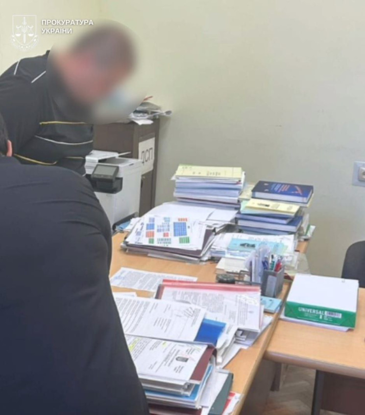 У Чернівцях викрили проректора, доцента…
