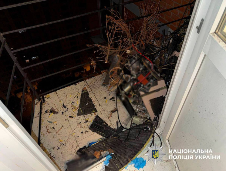 У Києві під час нічної атаки дрони влучи…
