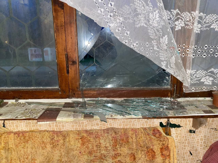 Окупанти вдарили по школі та дитсадку на…