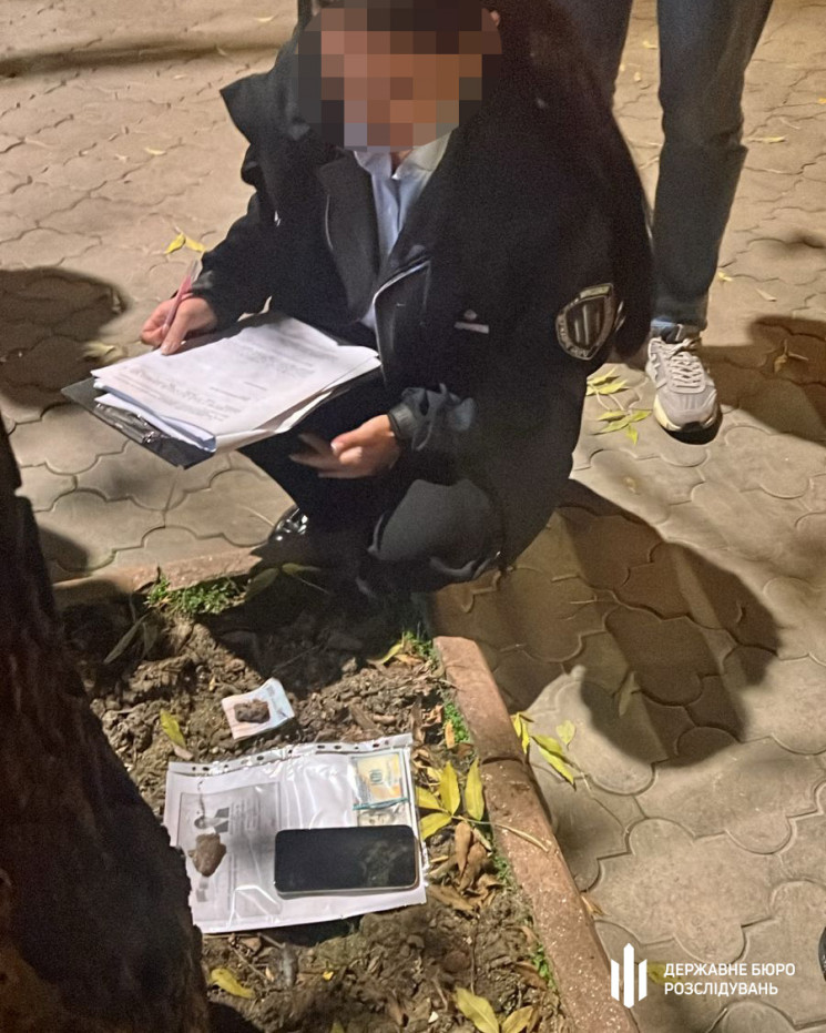 Продавав "бронь" ухилянтам: На Одещині з…