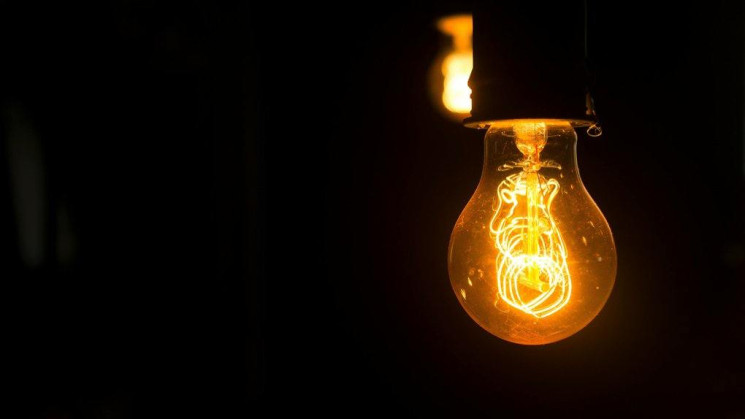 Відключення світла 13 листопада: чого че…