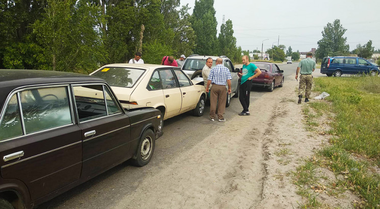 На Запоріжжі в одній ДТП побилися чотири…