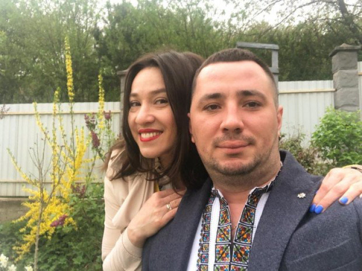 Відома українська співачка вагітна перві…