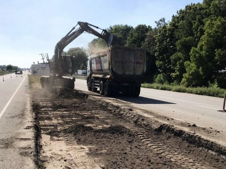На Полтавщині розпочали ремонт автодорог…