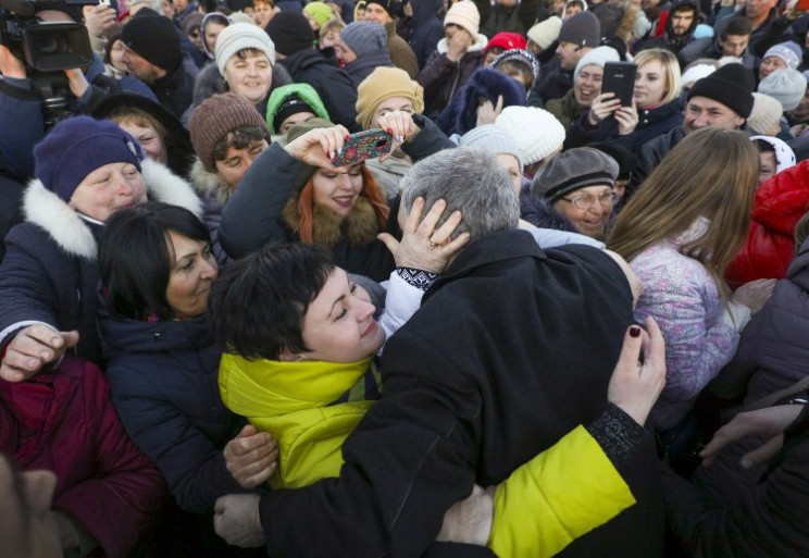 Видео дня: Порошенко против Нацкорпуса в…