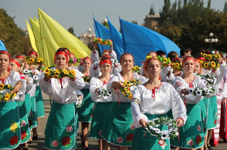 Фестивалі і флешмоби: Як на Дніпропетров…