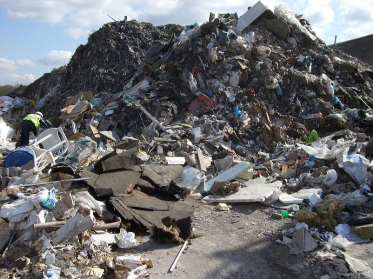 Мукачево решило не принимать мусор из др…