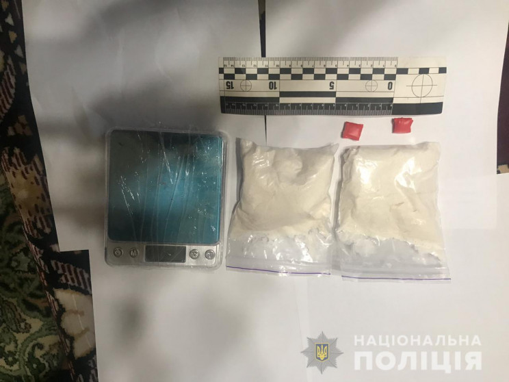 В Харькове "на горячем" поймали наркокур…