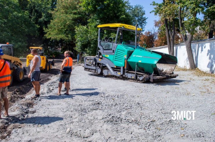 Біля Полтавського територіального управл…