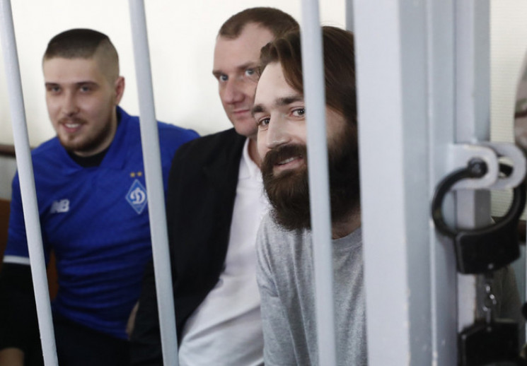 Почему Путин идет на обмен пленными…