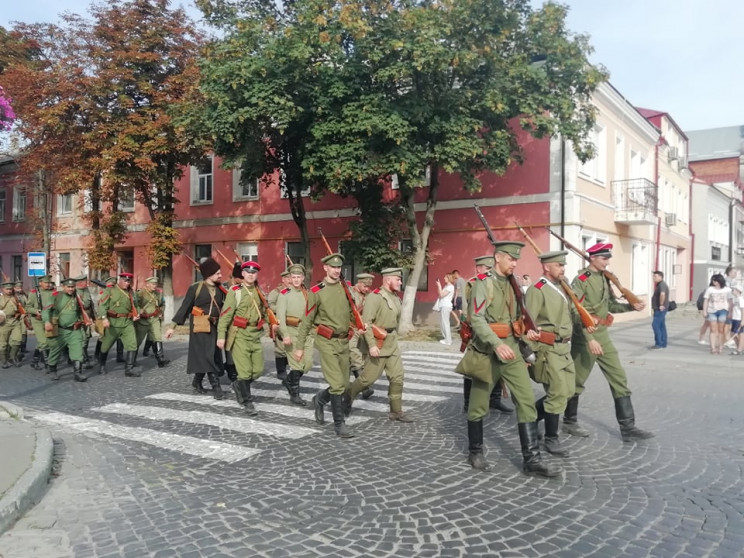 Грандіозне видовище: Як Кам'янець перетв…