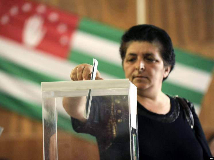 "Президентські вибори" в окупованій Абха…