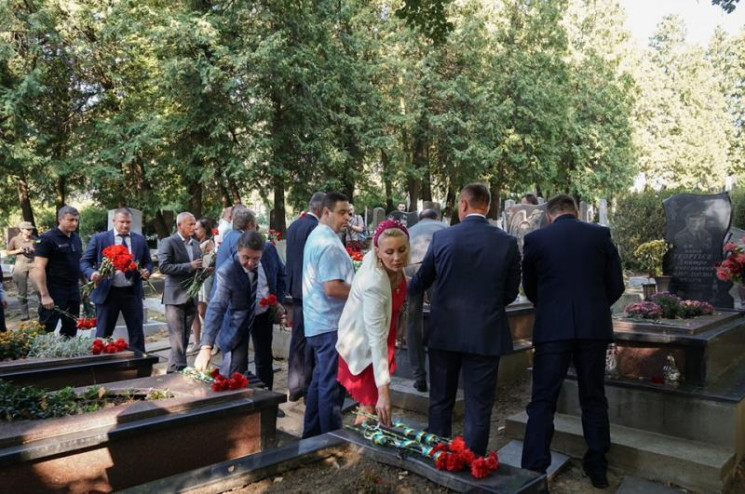 В Ужгороде почтили память защитников, ко…