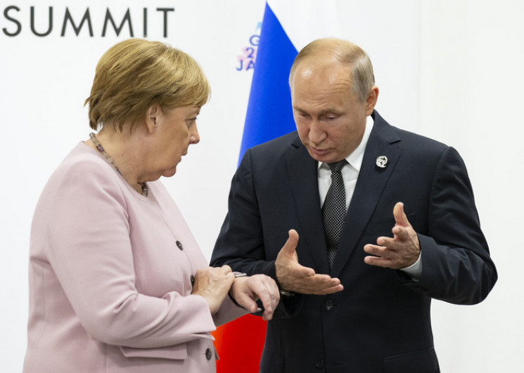 Запахло газом: Як Меркель примушує Путін…