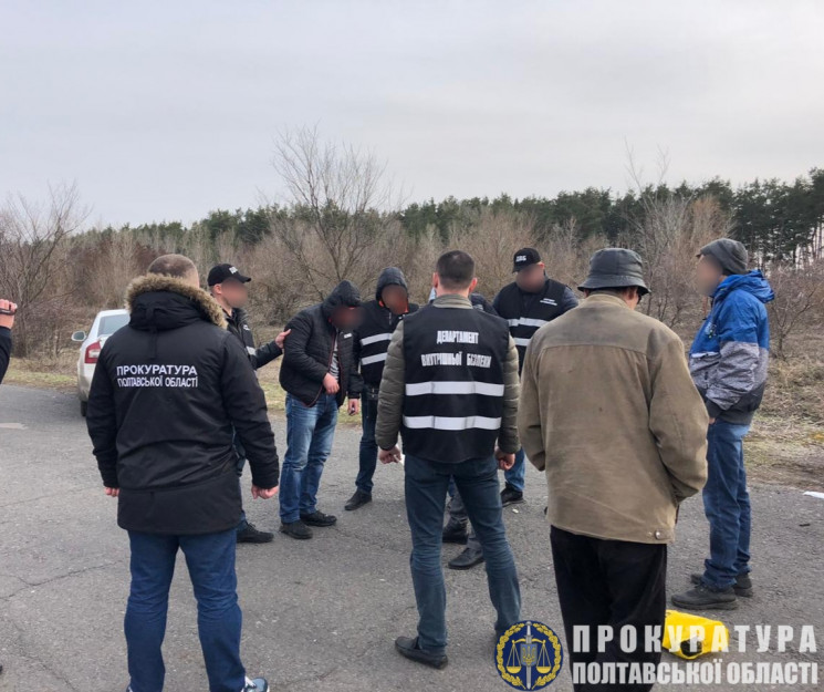 На Полтавщині затримали двох поліцейськи…